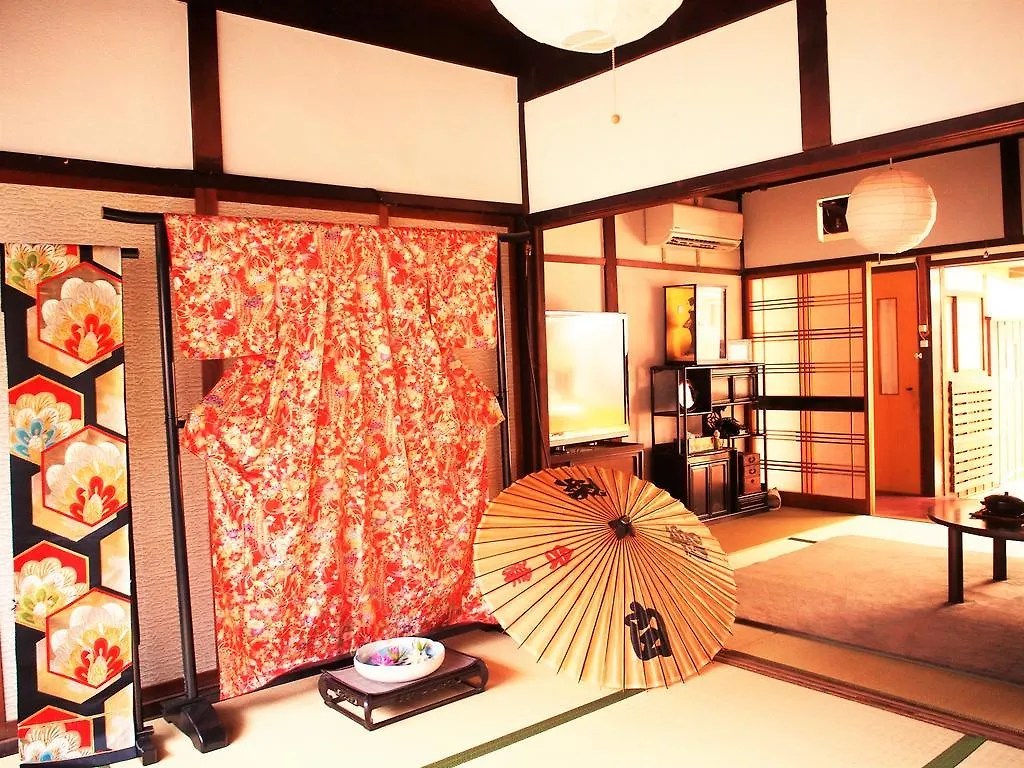 Guest House Kominka Nagomi Izumisano 2*,  Japan